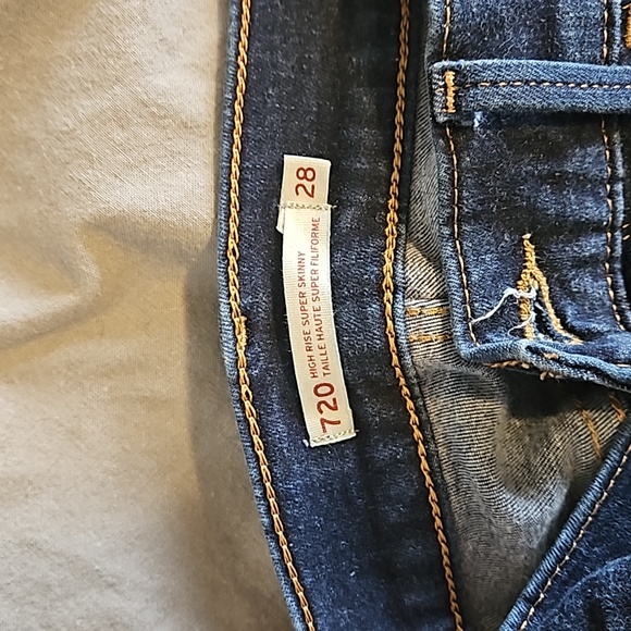 Levis jeans - Picture 3 of 5
